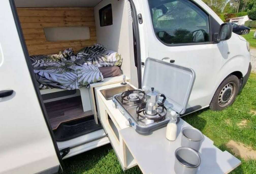 Peugeot 2.0 BlueHDi L2 StdPremium 4x4 S