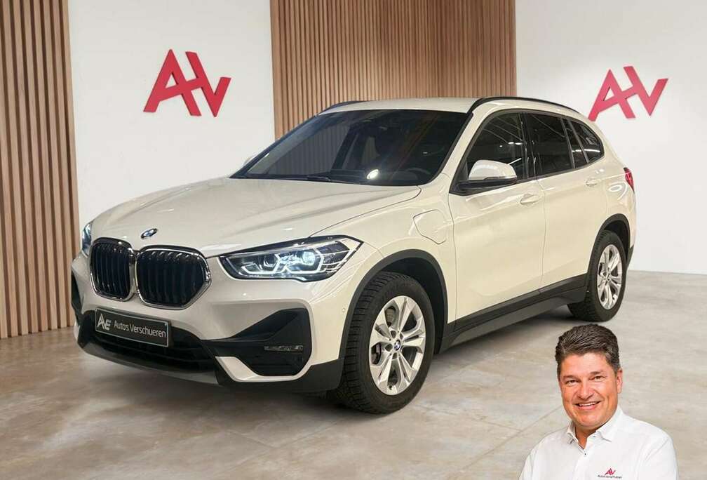 BMW xDrive25e PHEV ** Trekhaak Camera Navi/Carplay