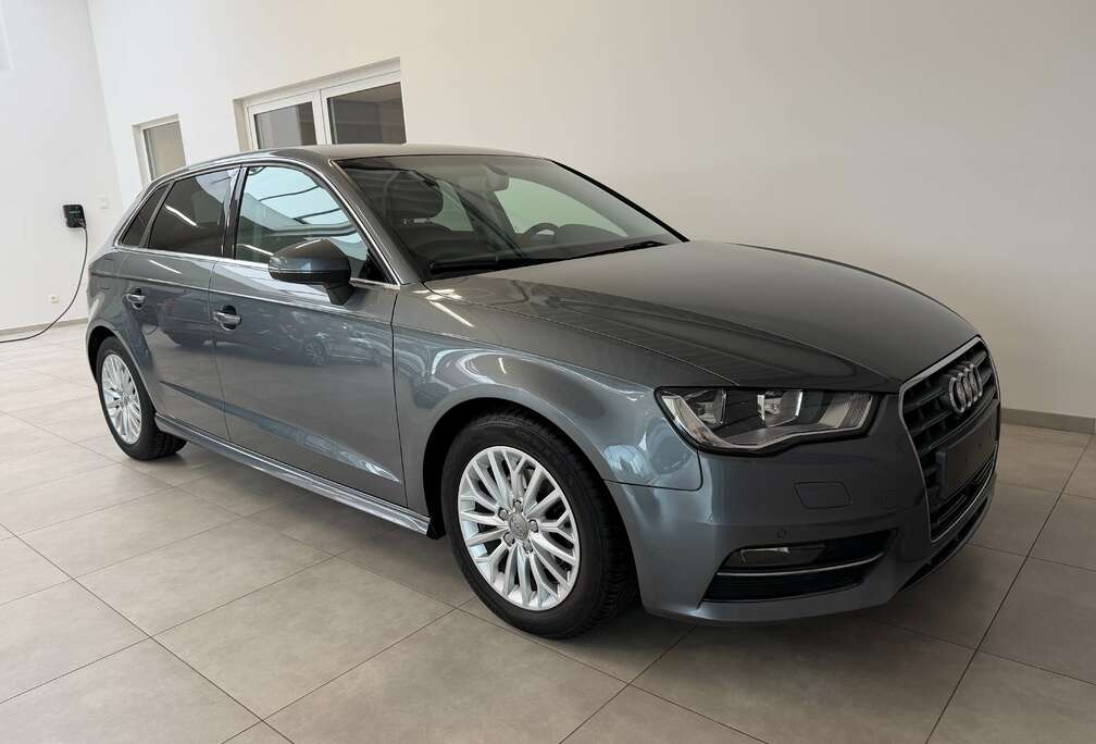 Audi A3 1.6 TDI Sportback (clean diesel) Attraction