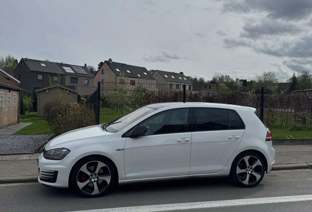 Volkswagen 2.0 TSI DSG