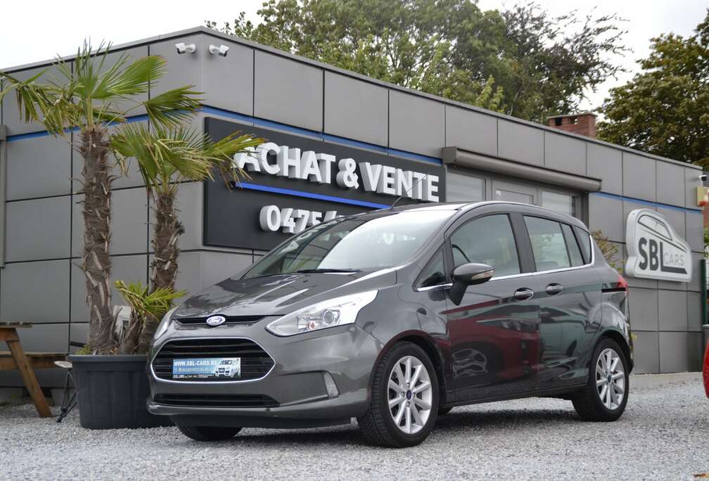 Ford NEW ARRIVAL1.0 EcoBoost Titanium S