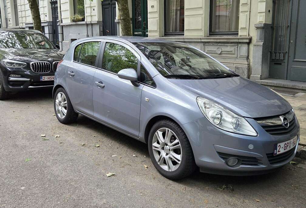 Opel 1.4 Cosmo 100 Aut.