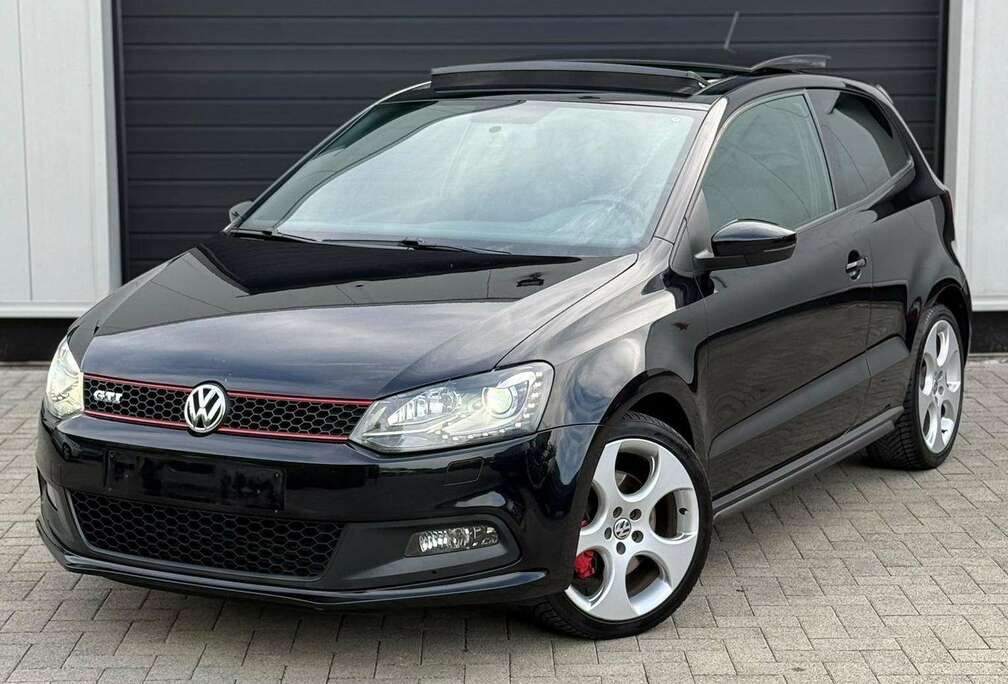 Volkswagen VW Polo GTI boîte DSG automatique 1.4TSI Essence 180cv CarPlay