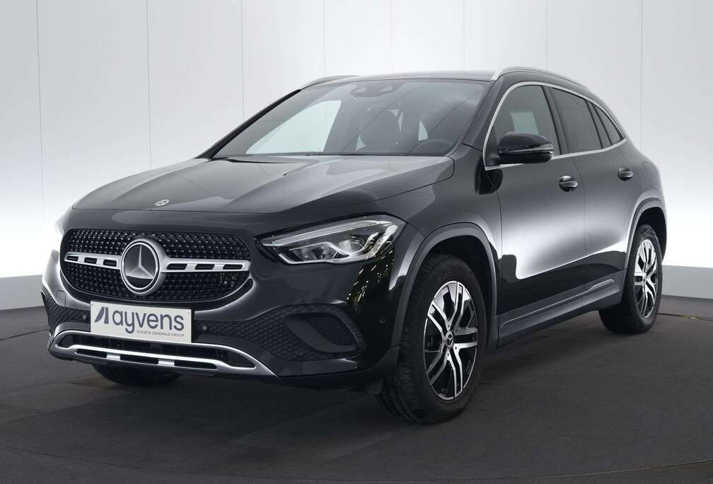 Mercedes-Benz Class 250e PHEV Luxury Line LEDER/STOF LED GPS PDC