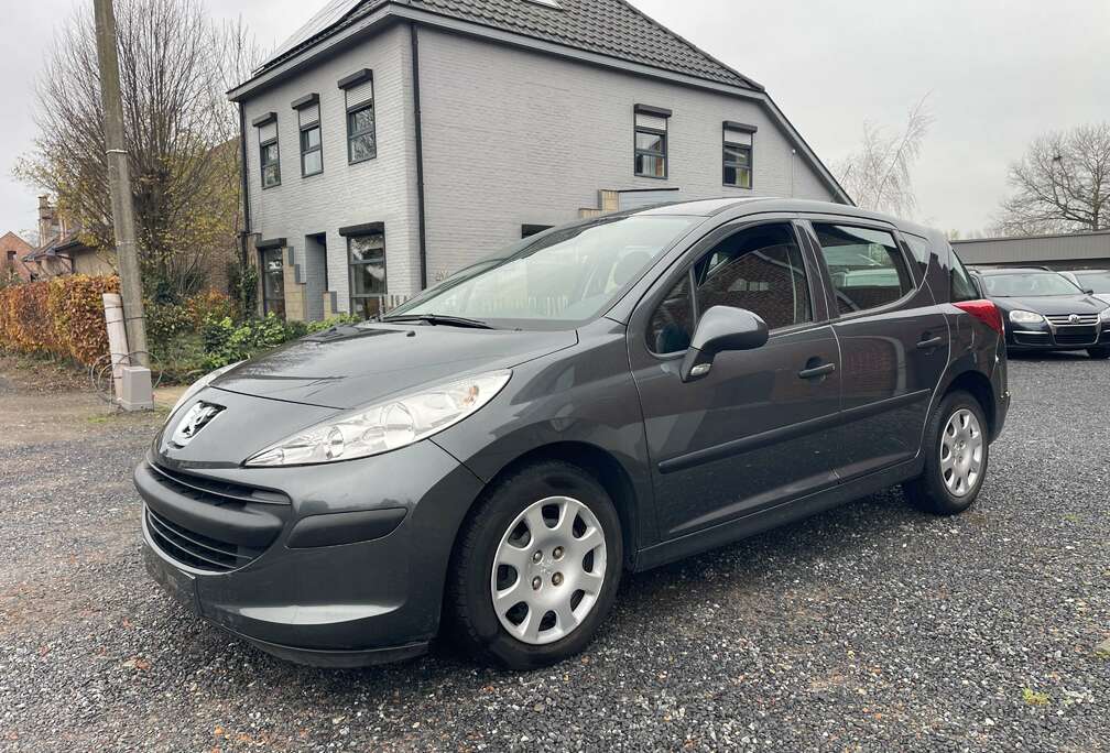Peugeot SW 1.4i Benzine,Airco,33.000km.,1e eigenaar,.