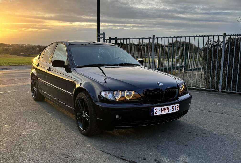 BMW 318i