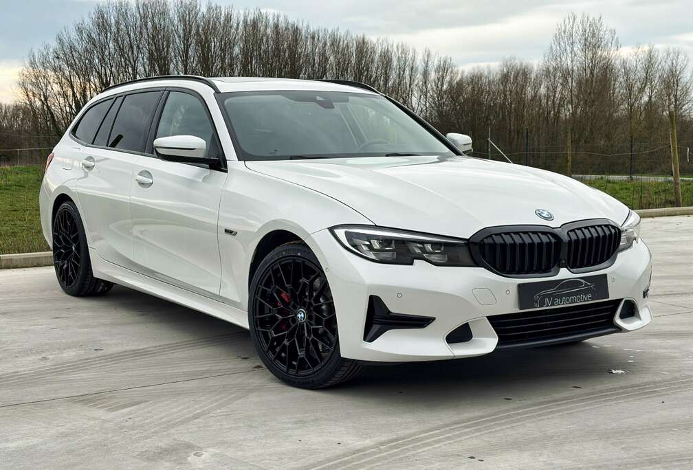 BMW Touring 330eA PHEV * PANO * 360 CAM * LEDER *