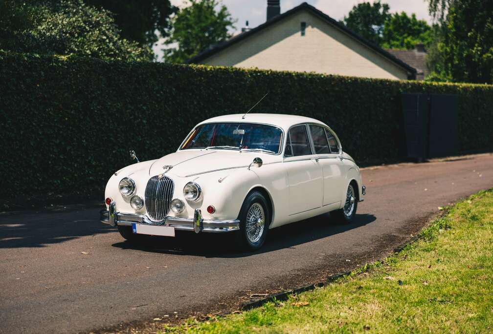 Jaguar 3.8 Matching Numbers  Heritage Certificate  Concoursstaat