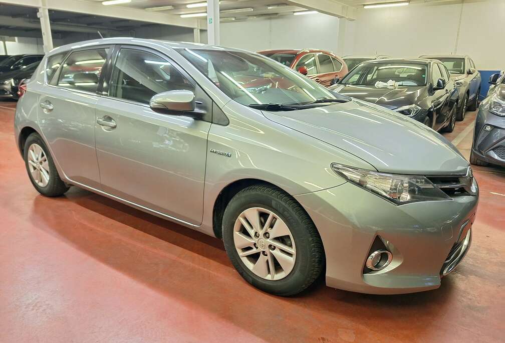 Toyota Auris HEV 1.8i HSD Premium CVT
