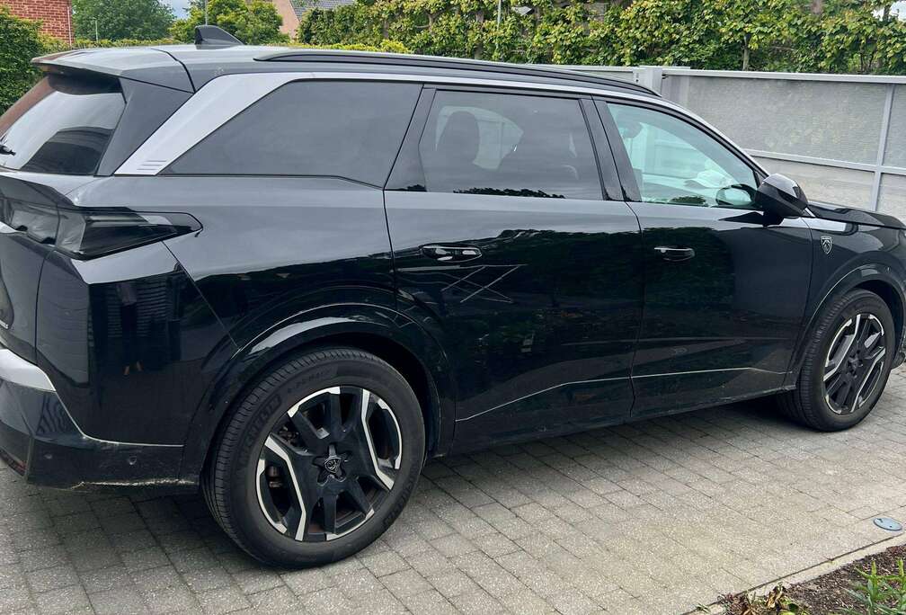 Peugeot e-5008 73 kWh GT 7pl. GT