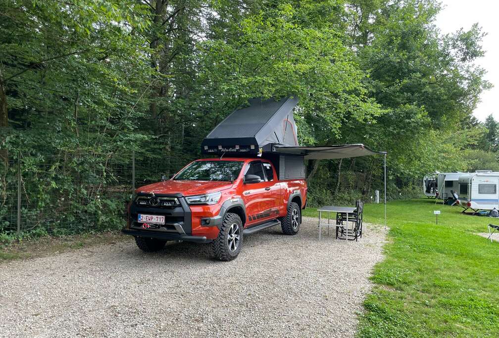 Toyota HiLux 4x4 Extra Cab Autm. Invincible