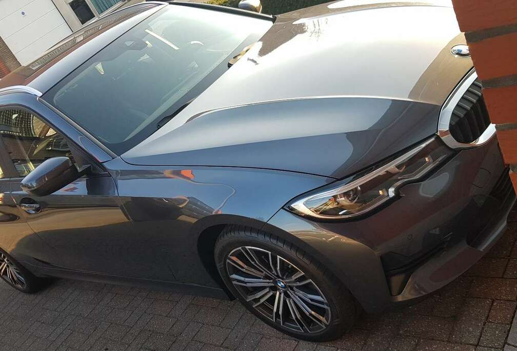 BMW 320i Touring Aut. Advantage