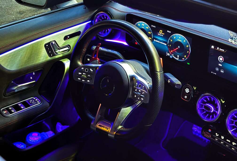 Mercedes-Benz CLA 200 7G-DCT AMG Line