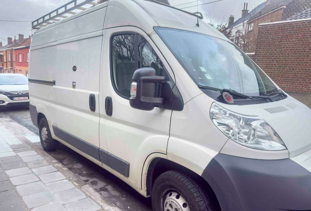 Peugeot 1000 2.8 HDi