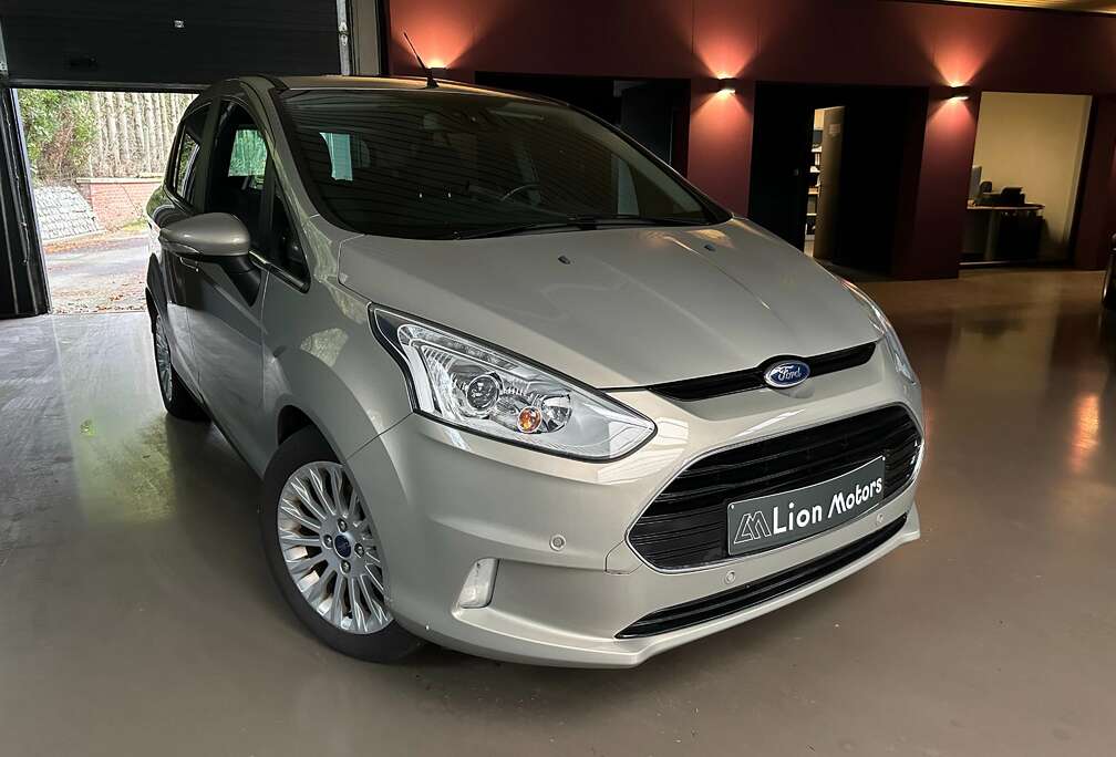 Ford 1.6i Ti-VCT Titanium *Benzine *Autom*Navi *Perfec