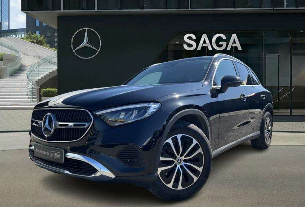 Mercedes-Benz 4MATIC Luxury Line