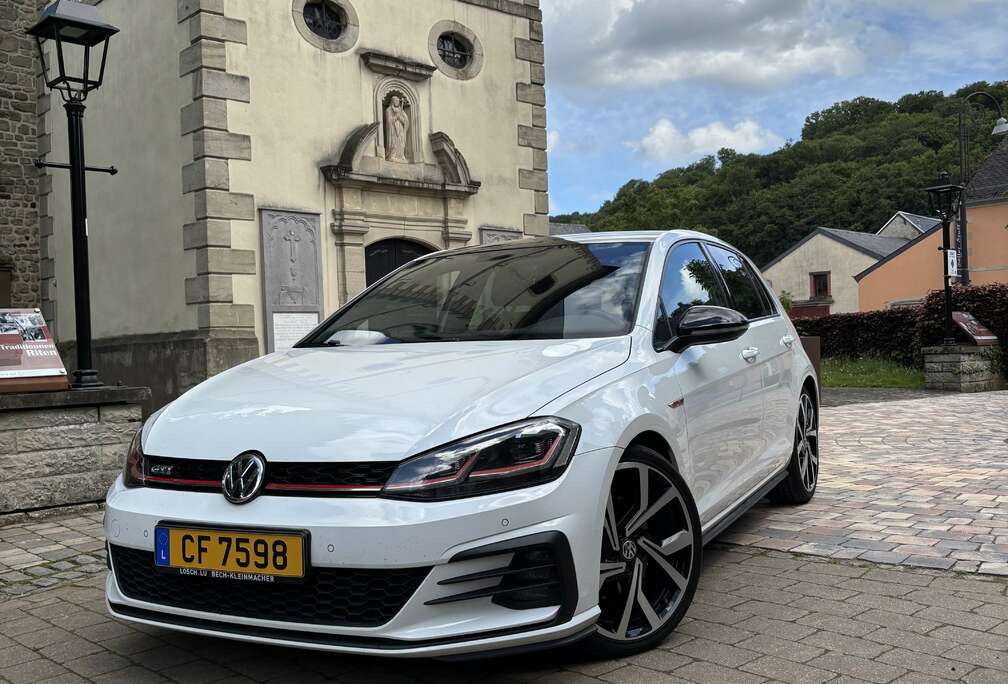 Volkswagen 5p 2.0 tsi Performance Business&Drive