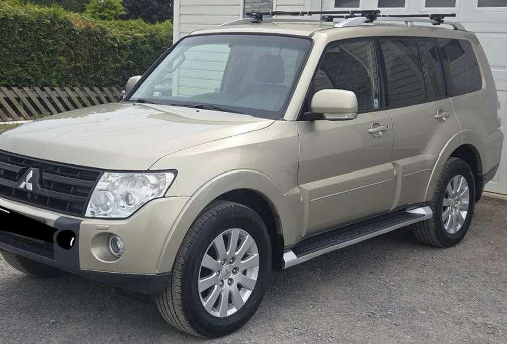Mitsubishi Pajero 3.2 DI-D Instyle