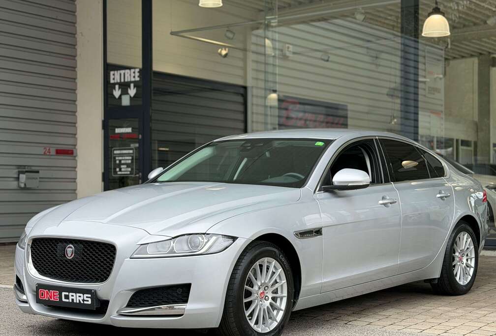 Jaguar 2.0T AUTOM. CAMERA-BIXENON-GPS-CLIM-JA17P-1 PROPR.-GAR 12MOIS