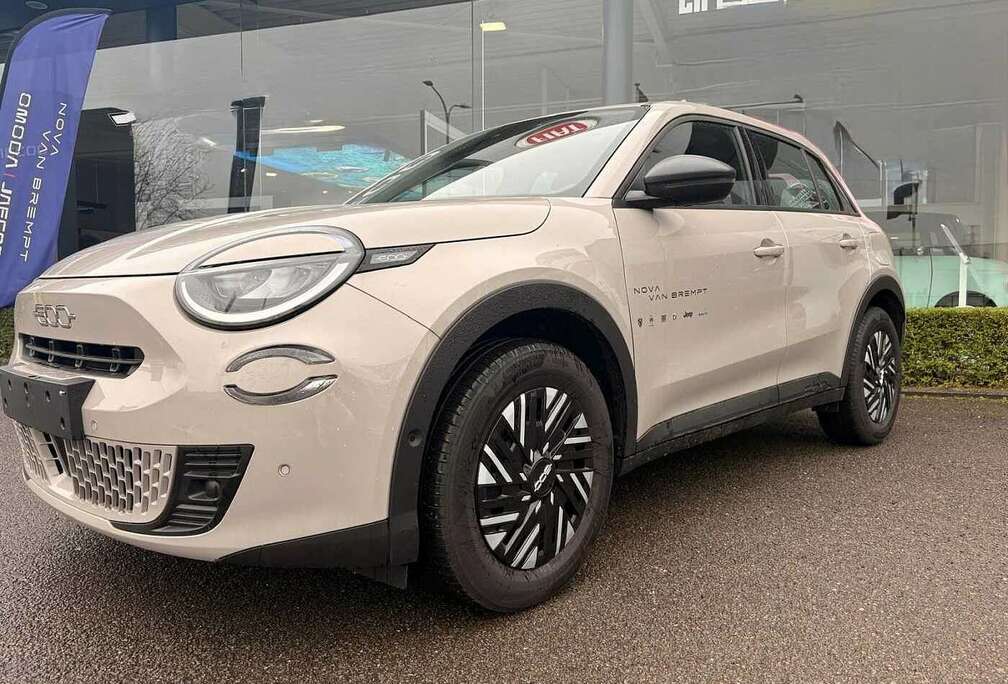 Fiat HYBRID ICON  *GPS, PARKS V+A+CAM*