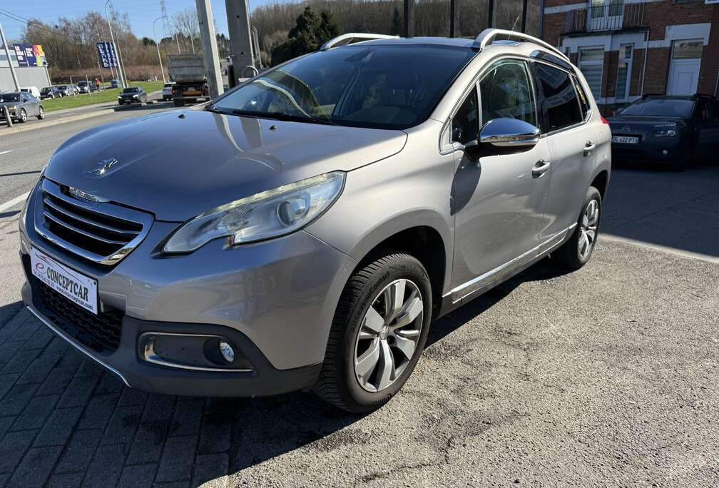 Peugeot 2008 1.2i PureTech Allure S
