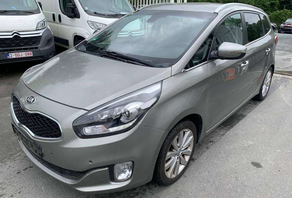 Kia Carens 1.7 CRDI **bruits chaine//*/