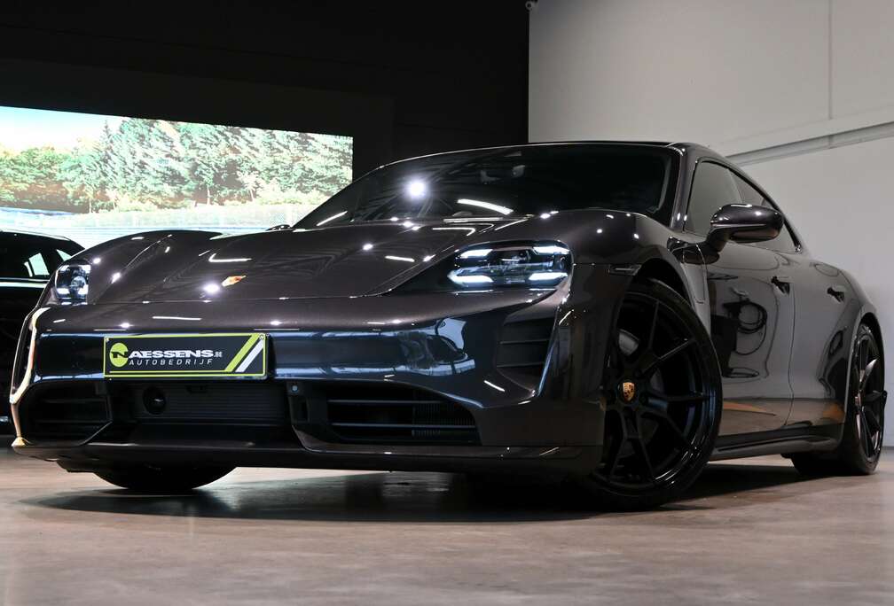 Porsche Sport Turismo GTS*MATRIX/ALCAN/BOSE/18-WAY/CHRONO*