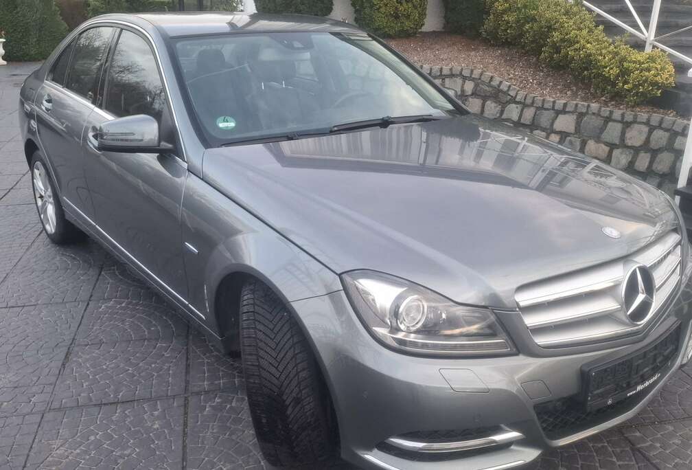 Mercedes-Benz C 200 CGI Automatik BlueEFFICIENCY Avantgarde