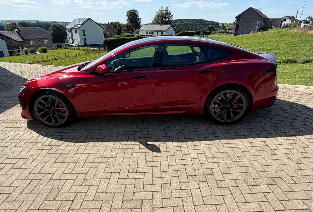 Tesla Model S 100 kWh Tri Motor Plaid
