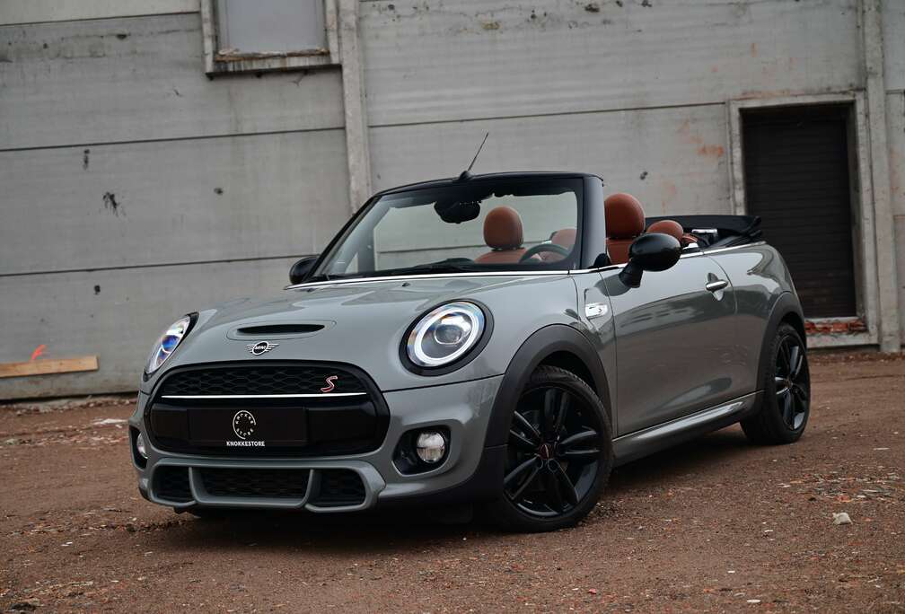 MINI AUT / JCW / LEATHER CHESTER / CARPLAY / BLACK LINE