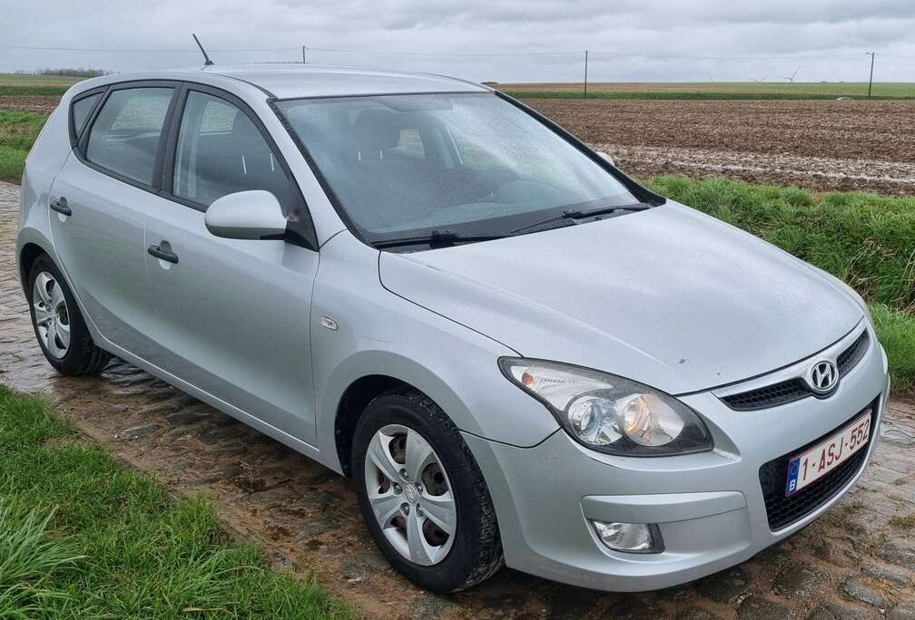 Hyundai I30 1.6 CRDi Lounge