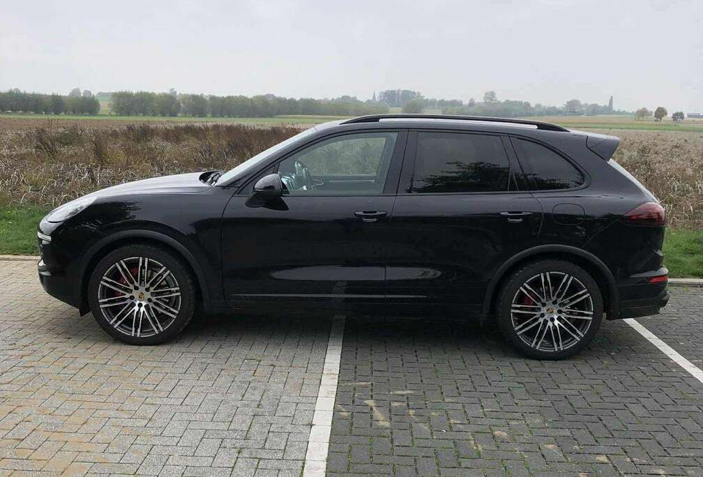 Porsche Cayenne S Hybrid Tiptronic S