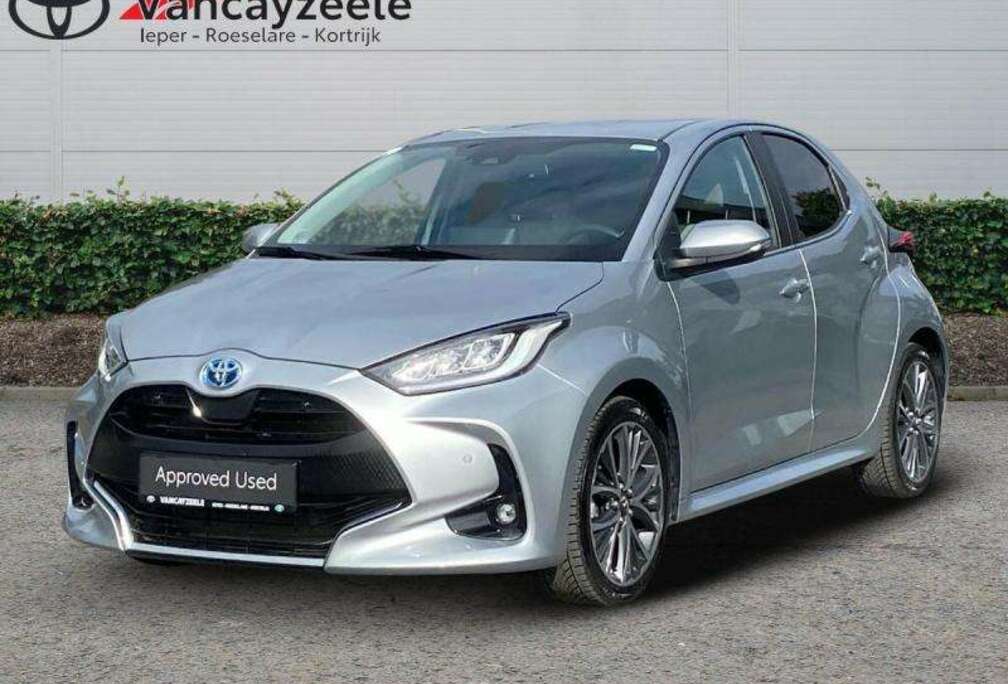 Toyota Elegant+cam+nav+sens V&A