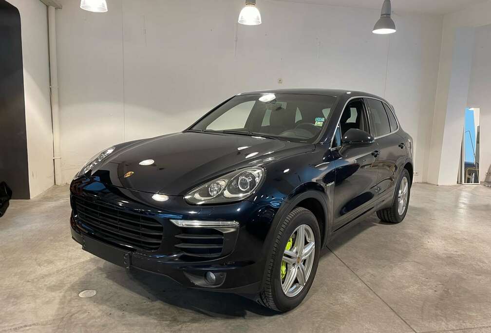 Porsche S E-Hybrid - Bose - Pano - Pneumatic