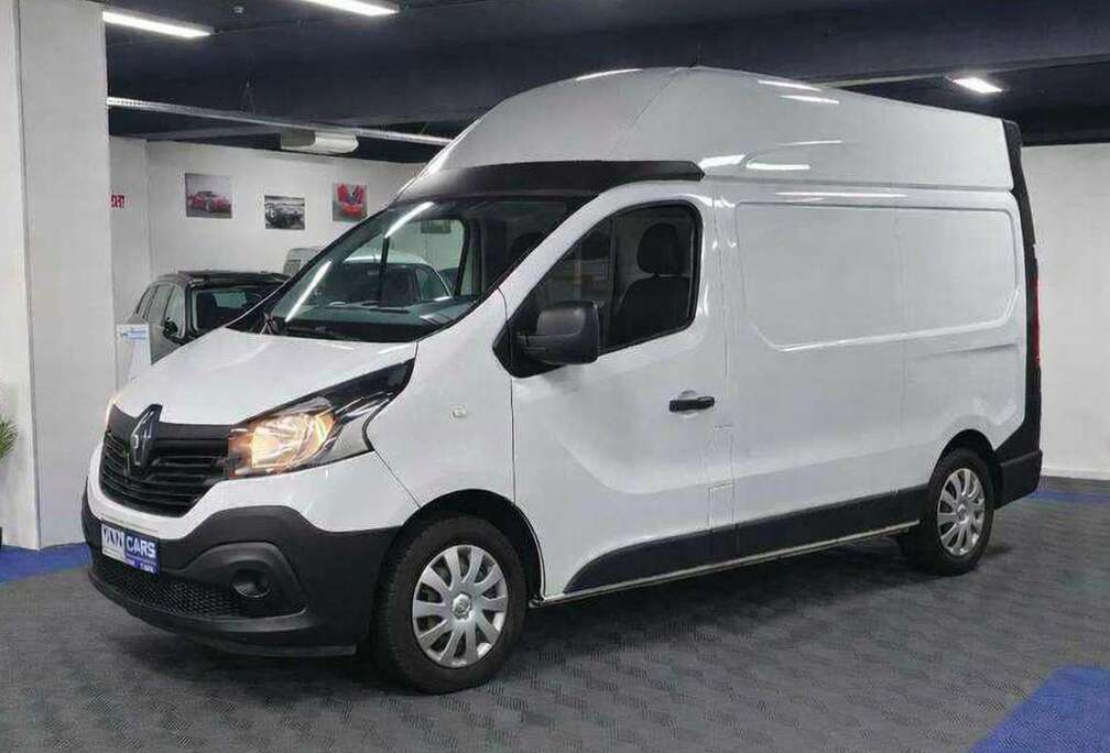 Renault 1.6 DIESEL * SUR-ELEVE * CAMERA + CRUISE + OPT *