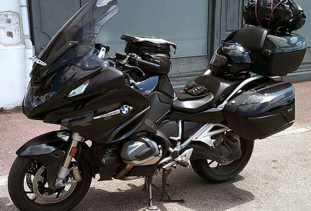 BMW Black Storm Mettallic 2 (Pack style triple black)