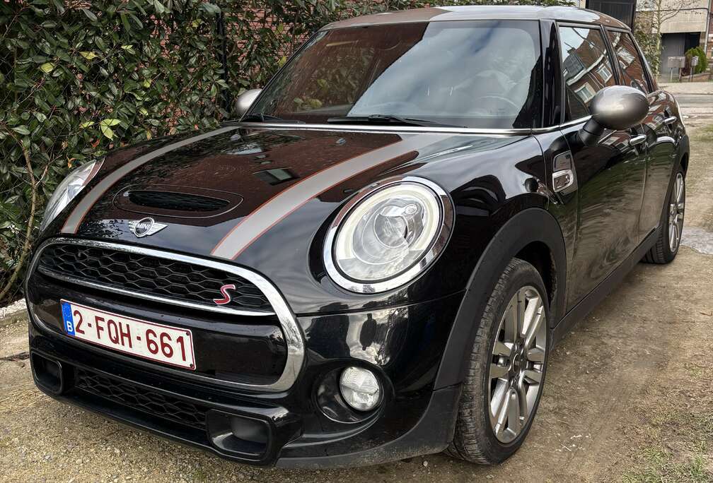 MINI Hatch 5 Portes 192 ch BVA6 Finition Chili