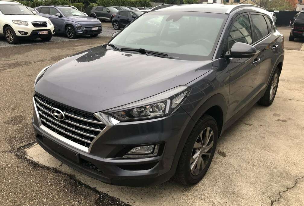 Hyundai TUCSON FEEL 6MT BENZINE