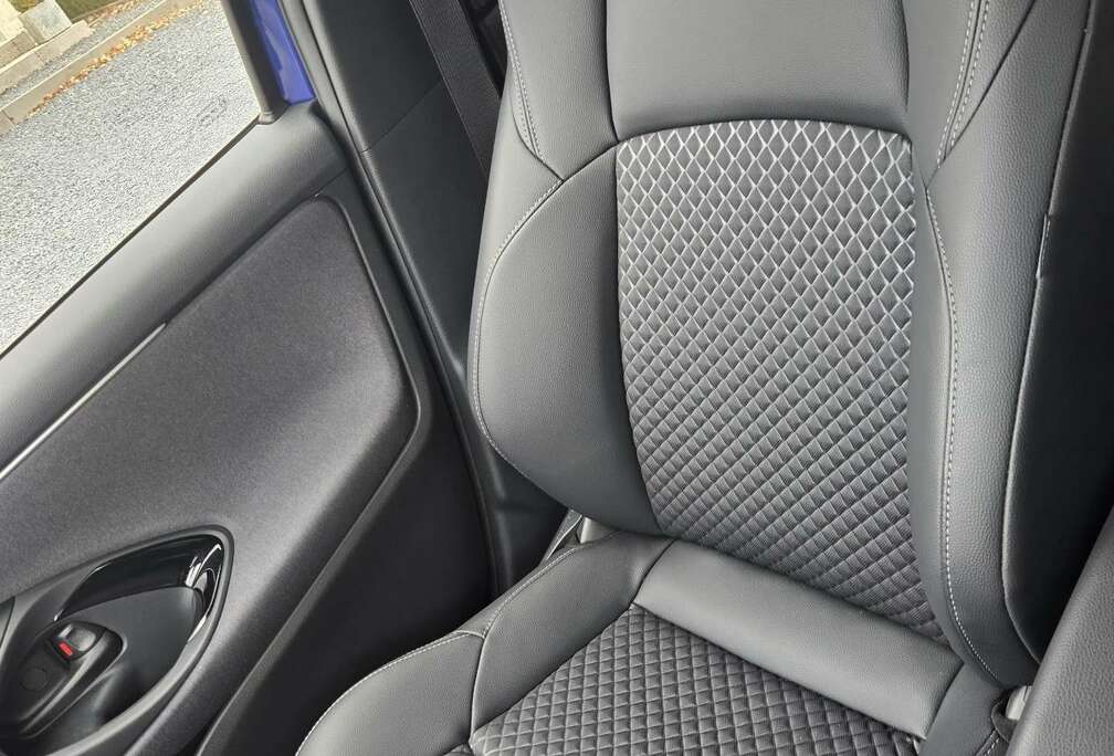 Toyota Yaris 1.5i Dual VVT-iE Dynamic CVT