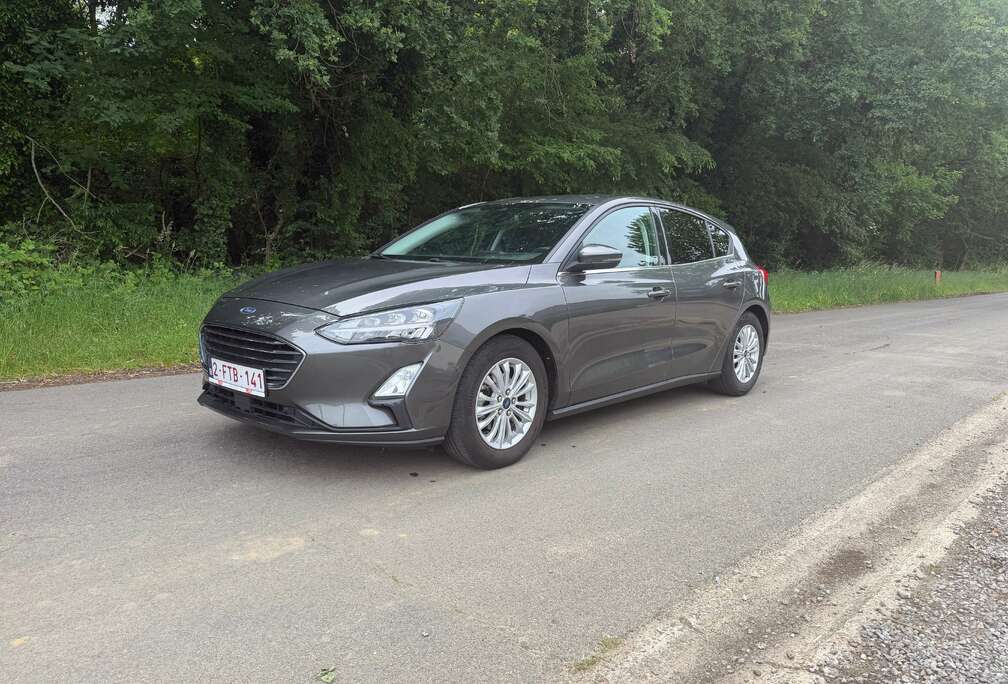 Ford Focus 1.0 EcoBoost MHEV Titanium
