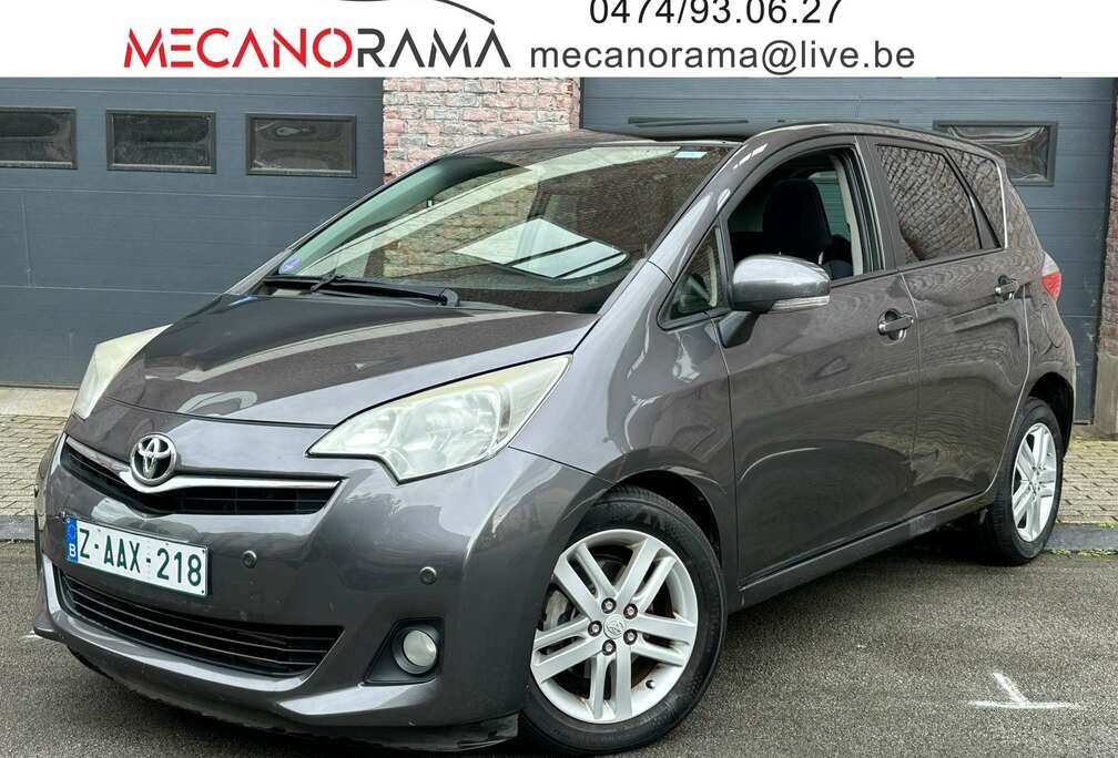Toyota 12.2013  50.000km  *CAROSSERIE**