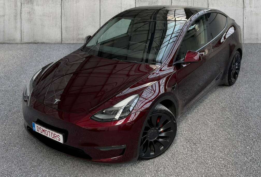 Tesla AWD Dual Motor Performance | Lage kmstand | Tesla trekhaak | BTW wagen