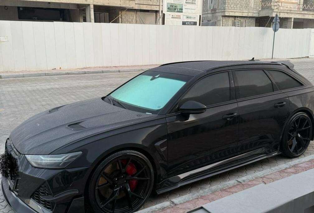 Audi performance rs6Avant 4.0 V8 TFSI Quattro Tiptronic