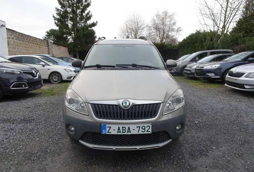 Skoda Roomster 1.6 CR TDi Elegance DPF