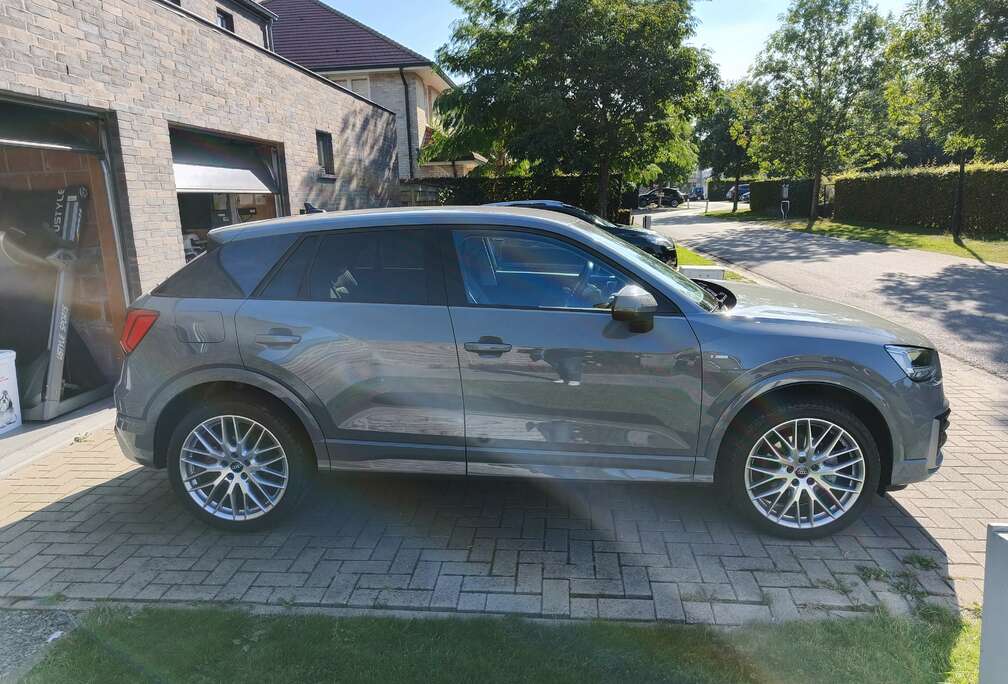 Audi 35 TFSI S tronic design