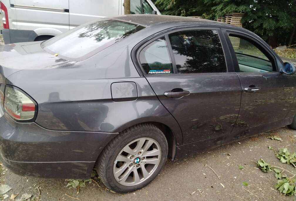 BMW 318 d Pack