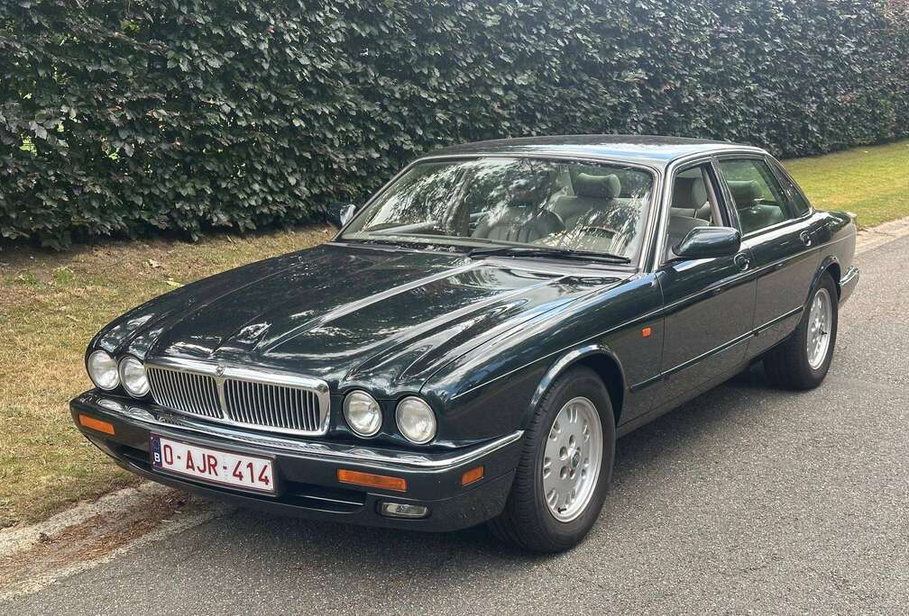 Jaguar 3.2 aut Sovereign
