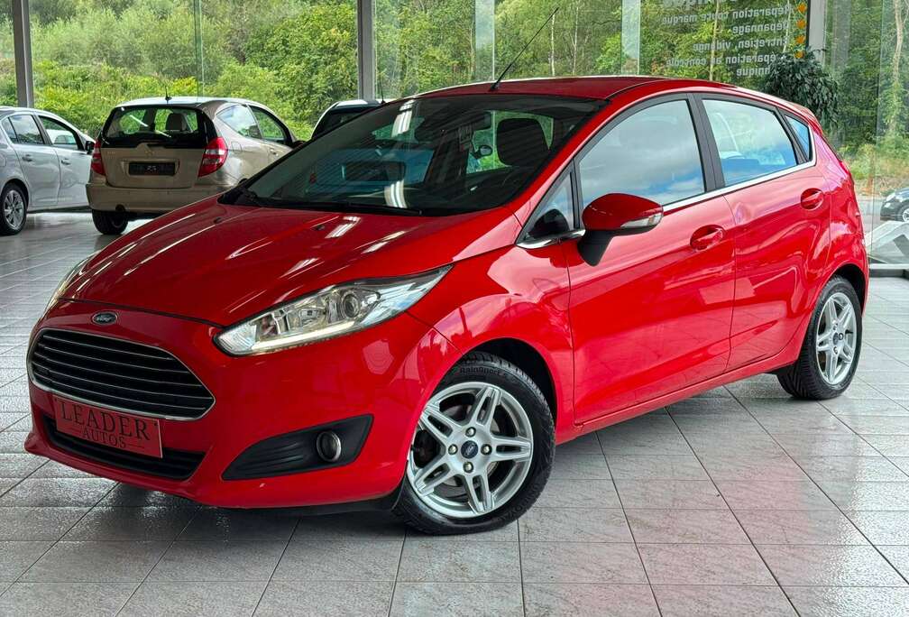 Ford 1.0 ESSENCE 101CV - AUTOMATIQUE -  AIRCO - 5 PORTES - TITANIUM