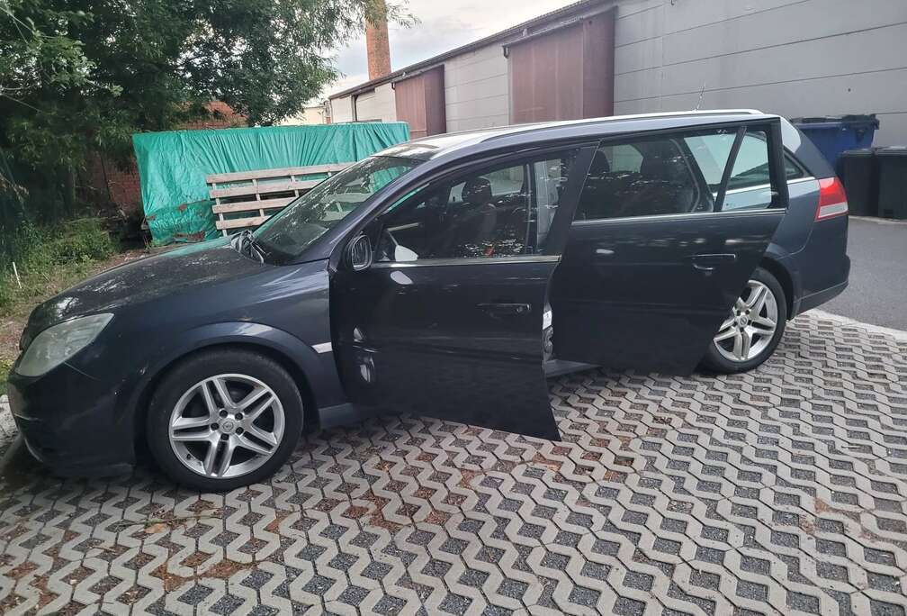 Opel 1.9 DT CDTi Design Edition
