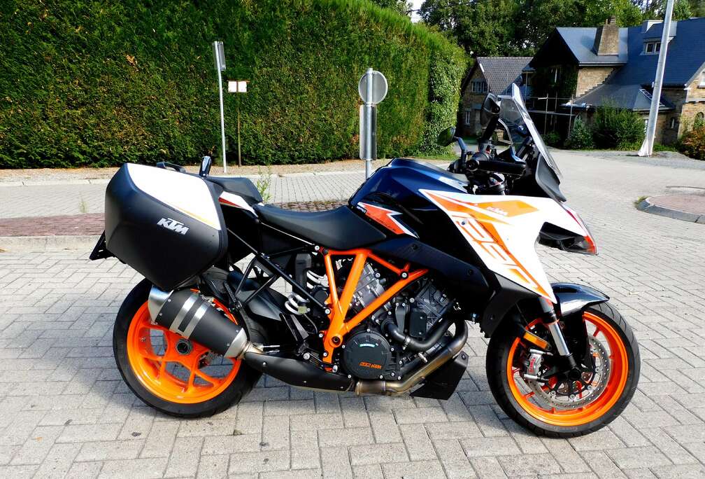 1600 km état neuf , garantie 1 an